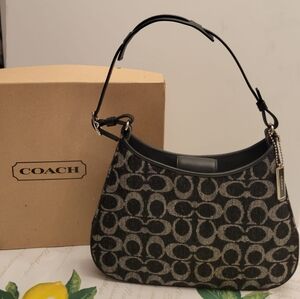 AUTHENTIC Coach black/gray wool small hobo shoulder bag